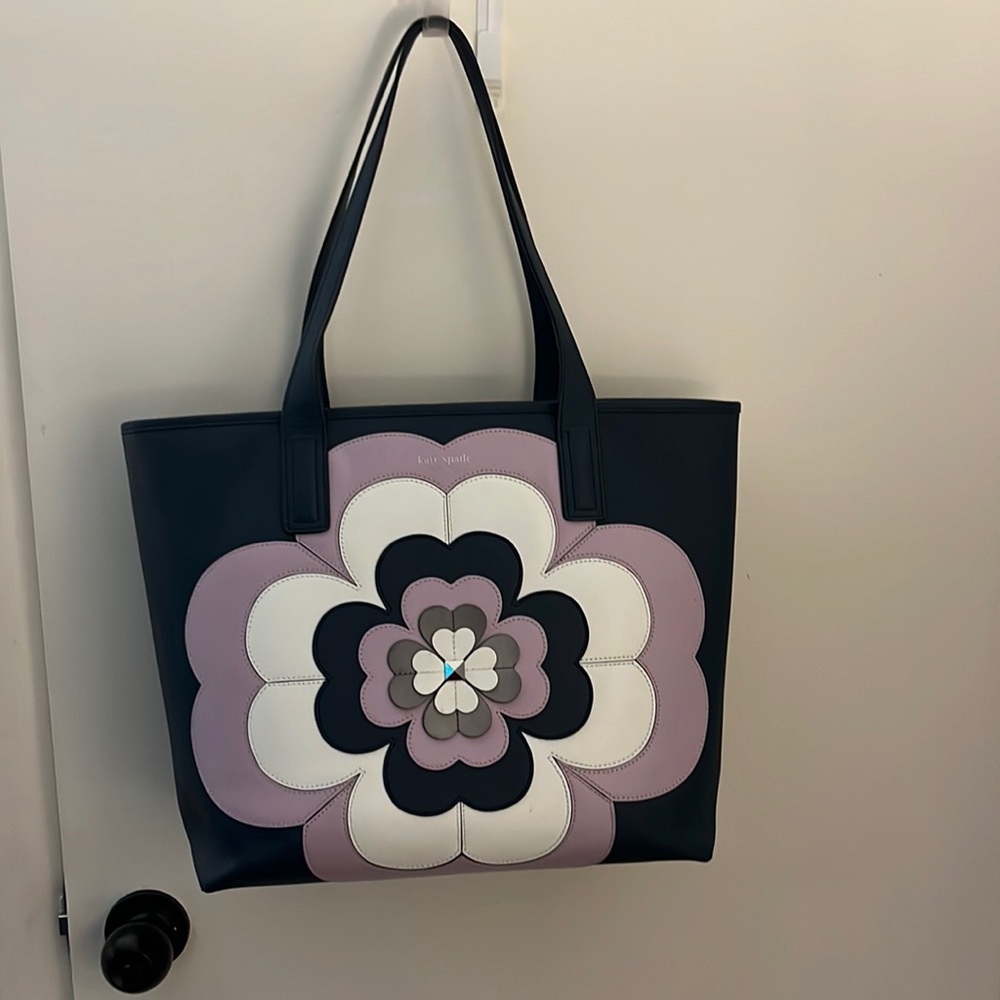 Kate spade  Reiley  large tote navy  with flower